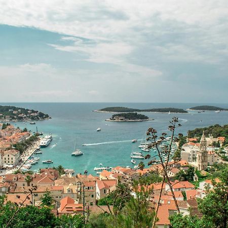 Jesliving Hvar - 2 Bedroom Elegant Apartment With Sea View In Historic Center Of Hvar Town Exterior foto