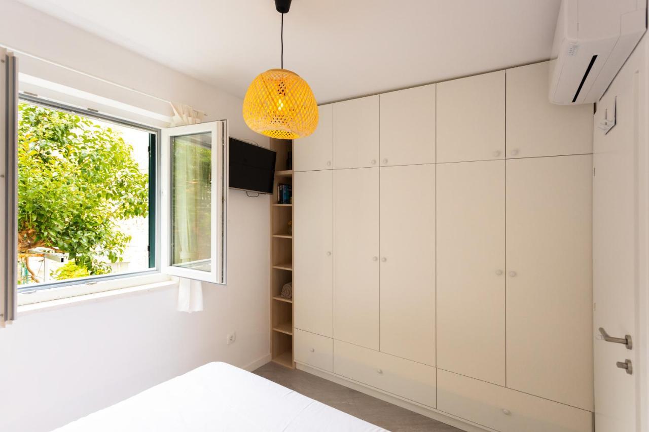 Jesliving Hvar - 2 Bedroom Elegant Apartment With Sea View In Historic Center Of Hvar Town Exterior foto