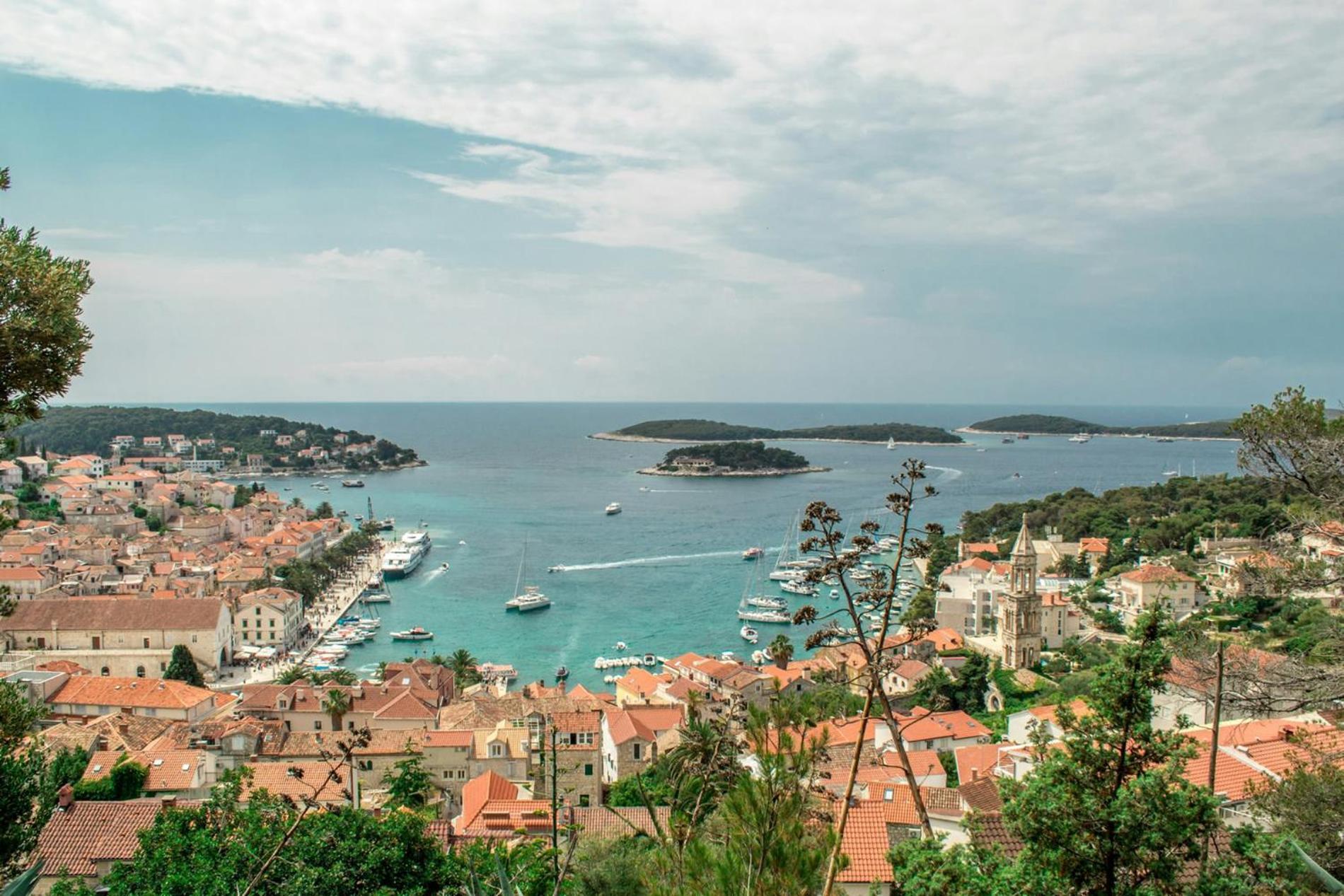 Jesliving Hvar - 2 Bedroom Elegant Apartment With Sea View In Historic Center Of Hvar Town Exterior foto